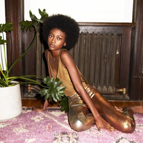 J Brand x Halpern High-Rise Maria Jeans in Gold Dust Multi-Foil - Picture 3 of 10